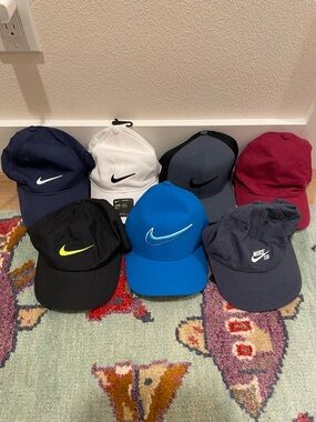 Lot of 7 Nike Men’s SnapBack Dri fit athletic Strapback Fitted Hats NWT